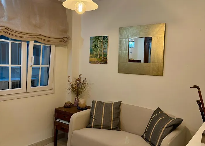 Grand Beachfront - Апартаменти *