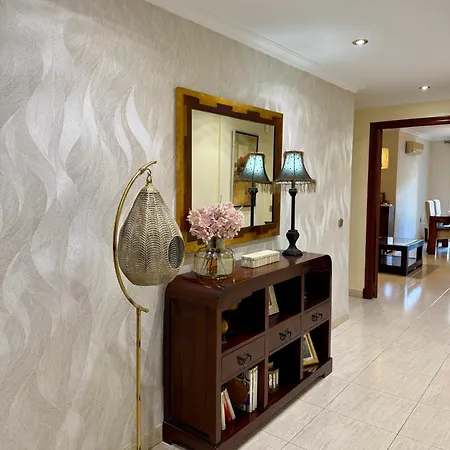 Grand Beachfront - Apartment Cadiz