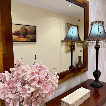 Grand Beachfront - Apartment