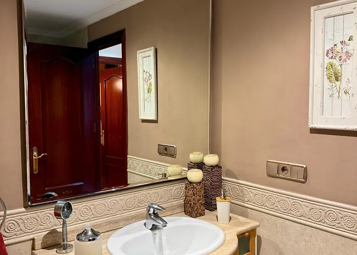 Grand Beachfront - Apartamento Cádis